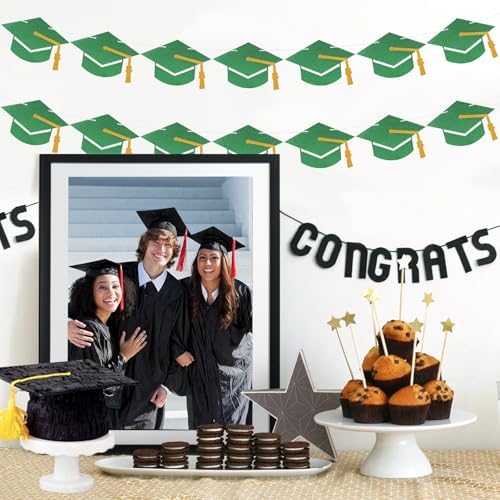 2025 Graduation Class Banner with Tassel Green