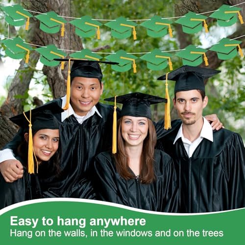 2025 Graduation Class Banner with Tassel Green