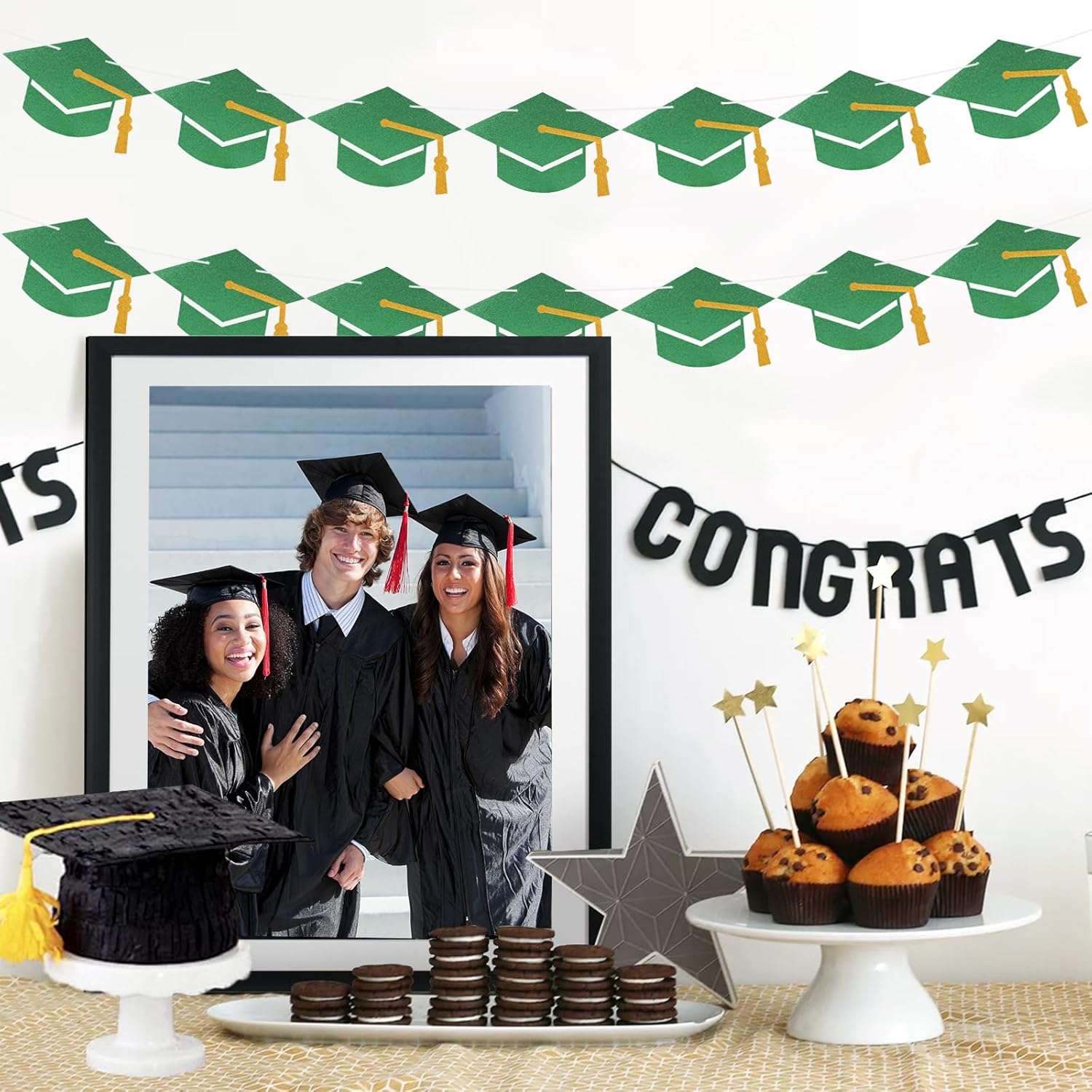 2025 Graduation Class Banner with Tassel Green