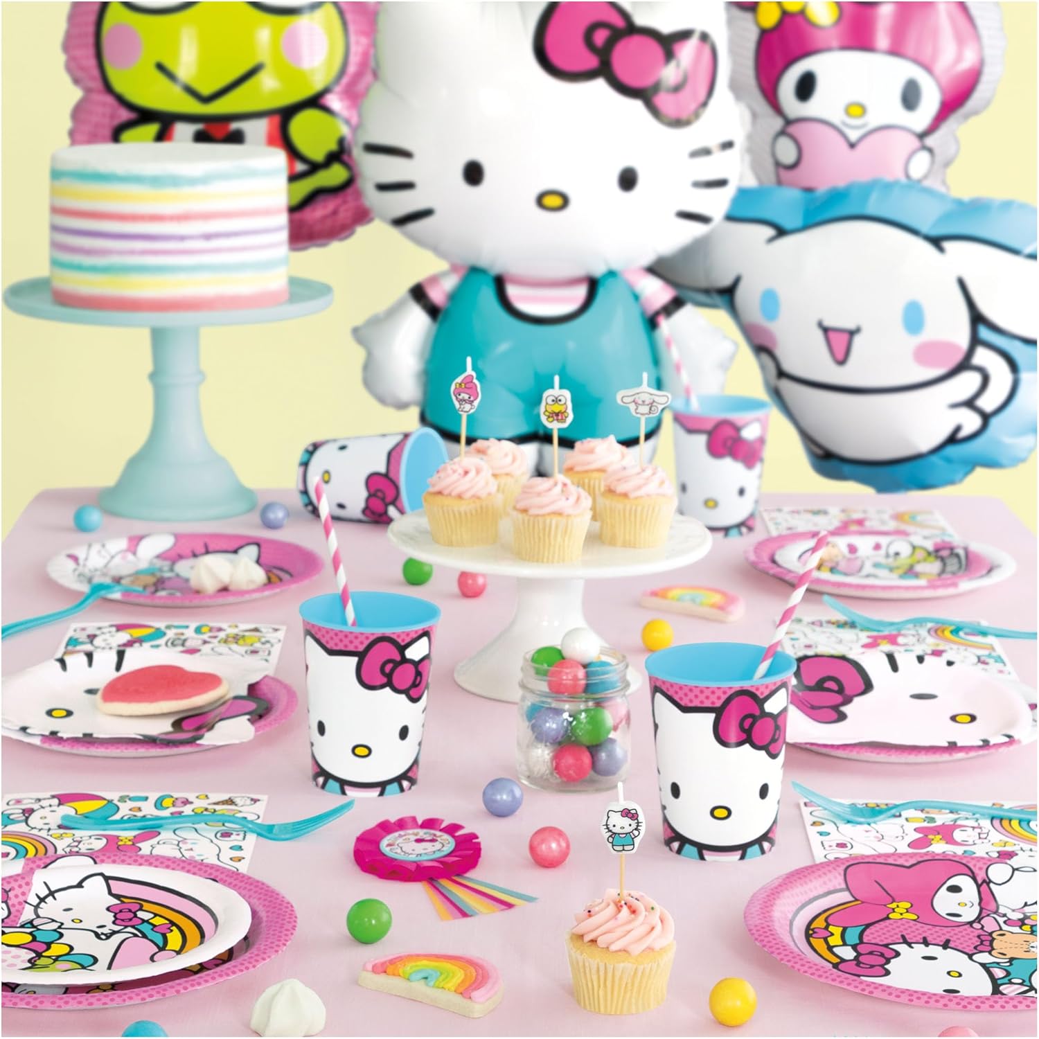 HOME HOOPLA Hello Kitty Party Dessert Set